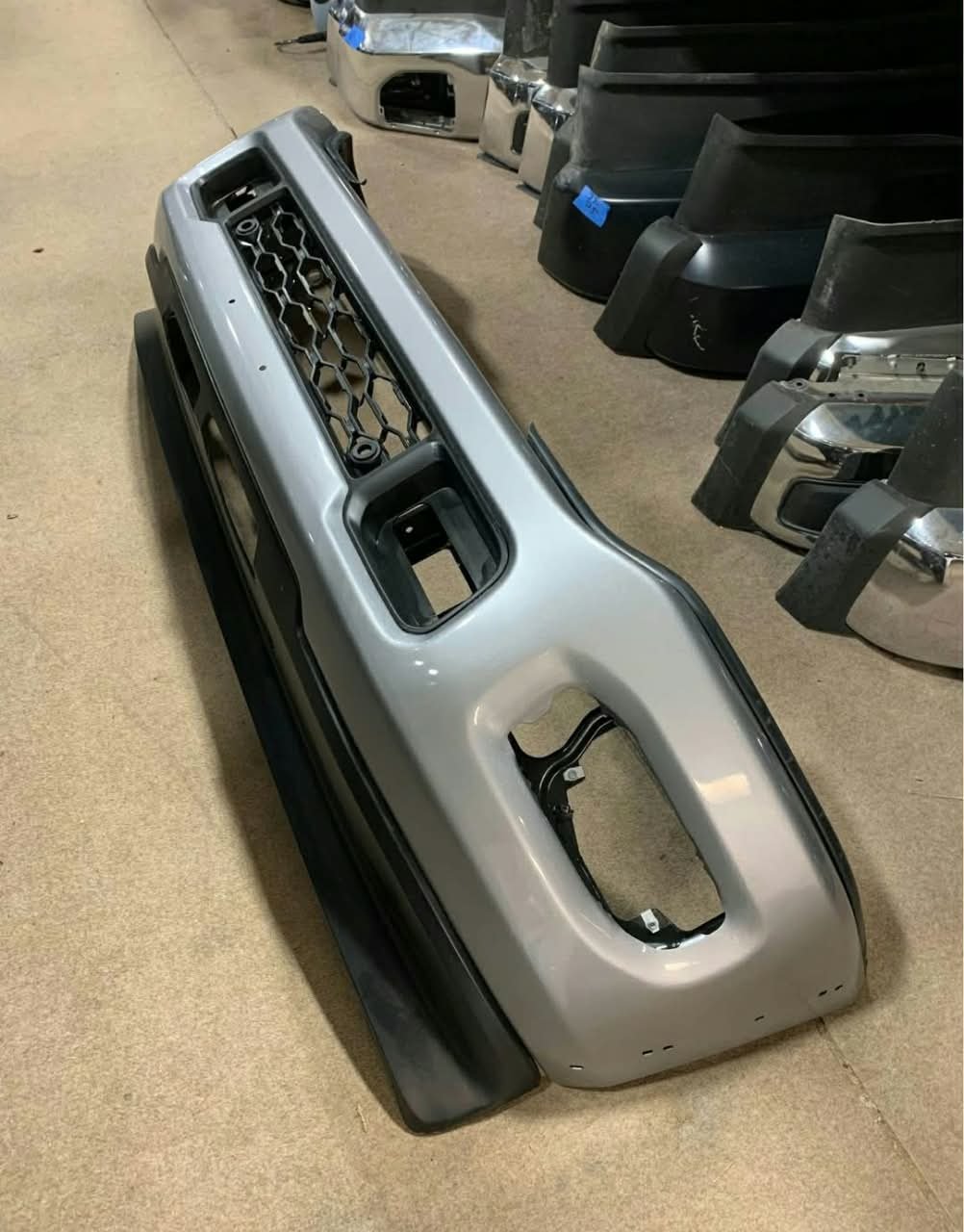 Billet silver 2019-2024 Ram 2500hd 3500hd front bumper assembly OEM - Image 2