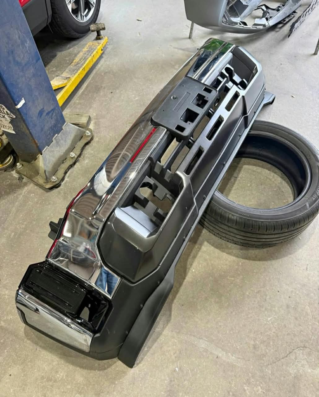 2024 2025 GMC 2500hd 3500hd chrome front bumper OEM