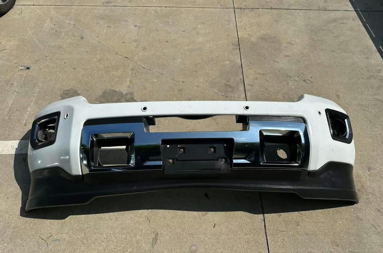2015-2019 GMC sierra Denali HD front bumper assembly OEM black - Image 2