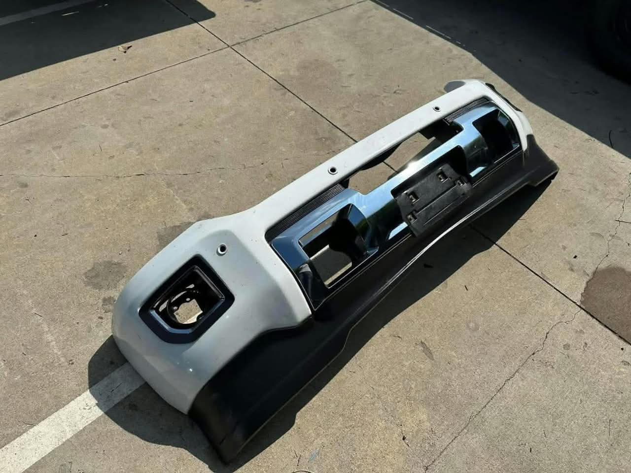 2015-2019 GMC sierra Denali HD front bumper assembly OEM black