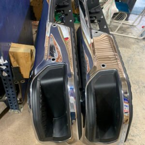 Chrome w/ sensor 2020-2025 GmC Sierra Chevy Silverado 2500hd 3500hd rear bumper