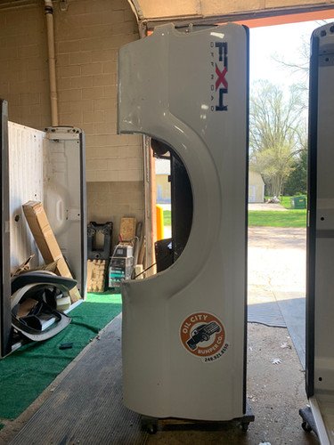 Oxford white 2011-16 ford 8ft f250 f350 longbbed box